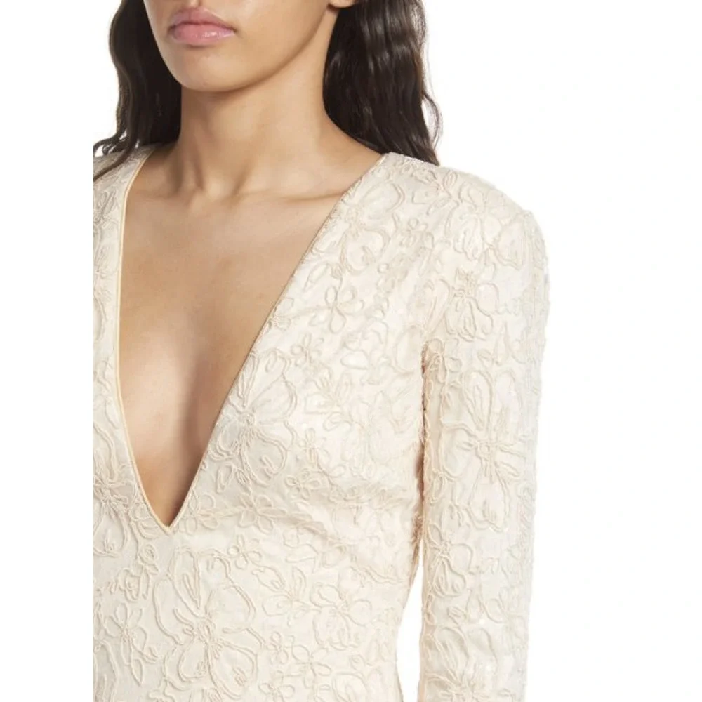 NWT TADASHI SHOJI Plunge Neck Long Sleeve Jacquard Floral Sequin Minidress 6 - Picture 4 of 16